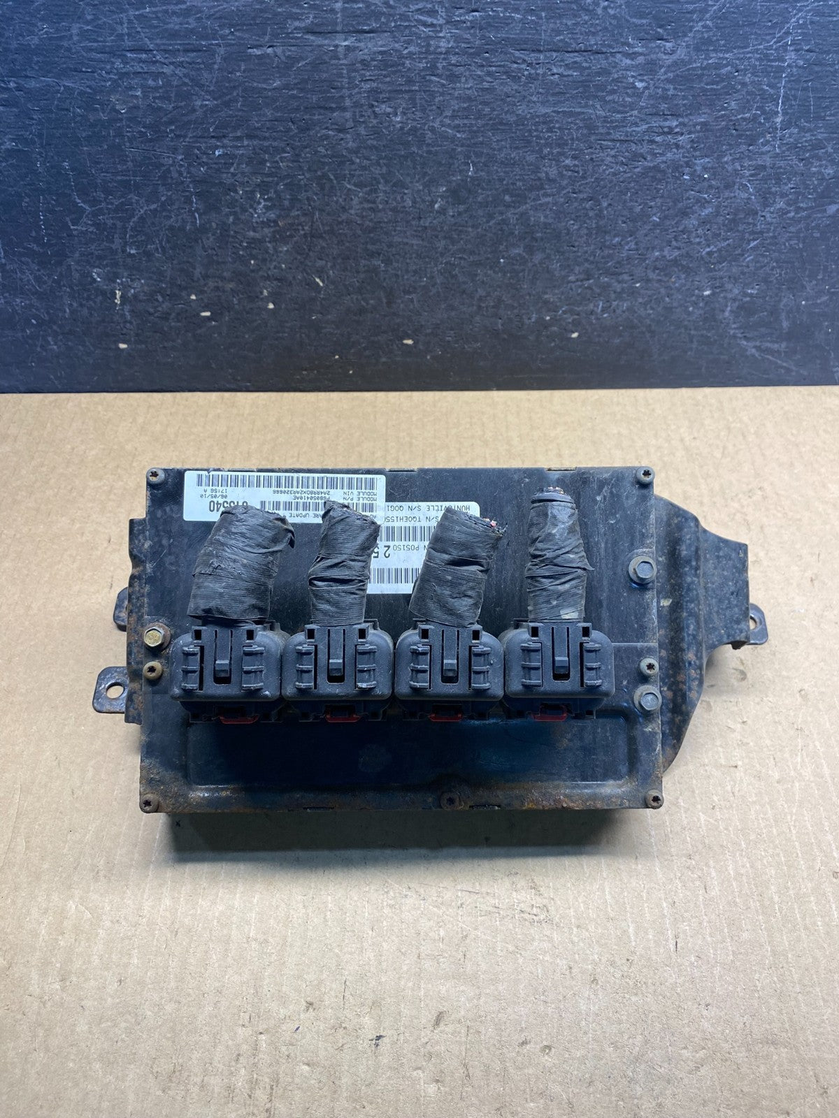 2010 Dodge Caravan Town & Country Engine Control p68050410ae AG7041 DG0