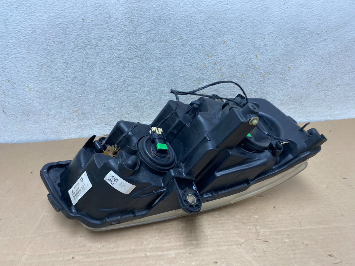 2008 to 2016 Chrysler Town and Country Left Driver Lh Side Headlight AH9481 DW5