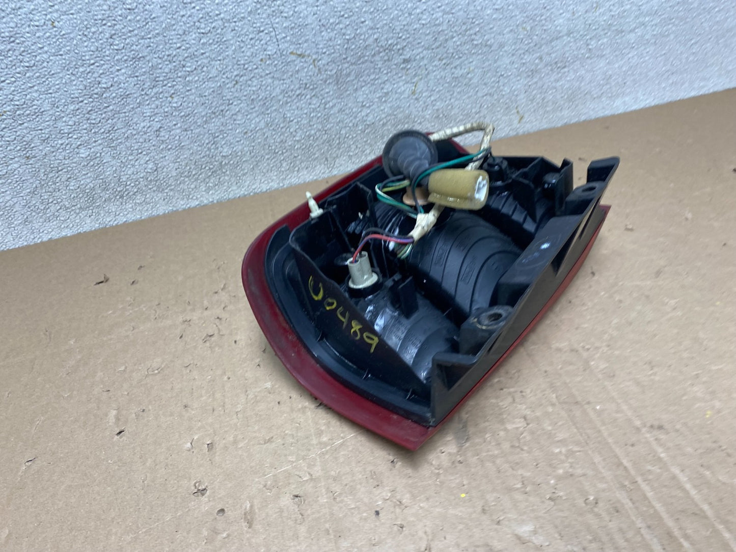 1999 to 2004 Nissan Pathfinder Right Passenger Rh Side Tail light Oem U0489 DW5