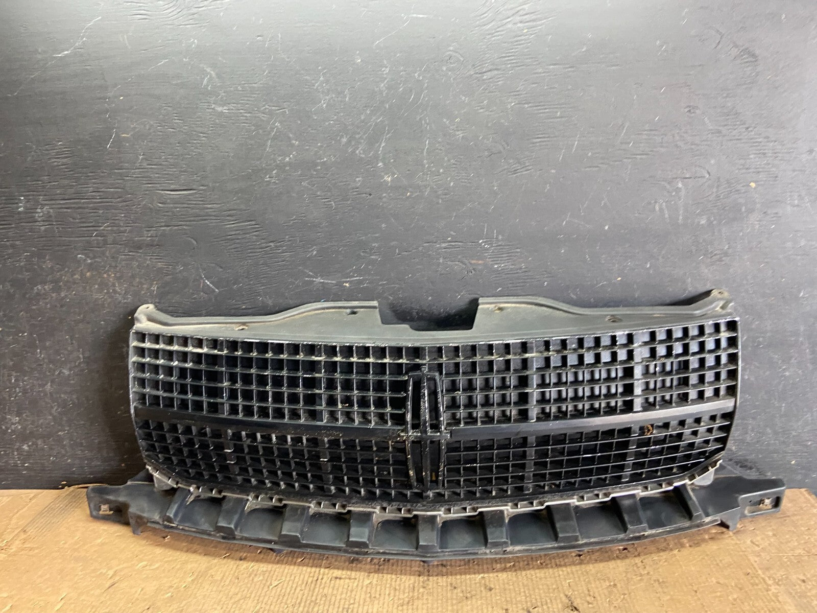 2007 to 2010 Lincoln Mkx Front Upper Grill Grille OEM n9147 DG0
