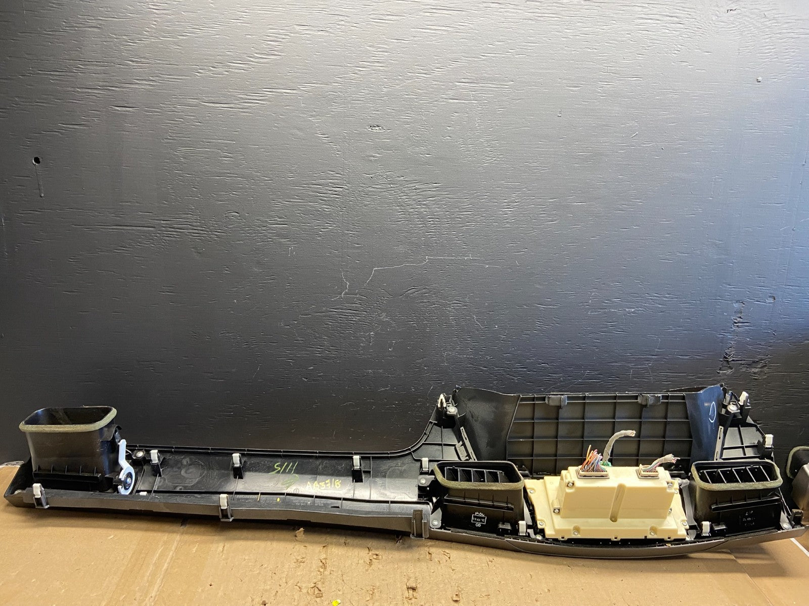 2011-2013 Honda Odyssey Dash Climate Control A/C Display Trim Bezel AB5718 DG4