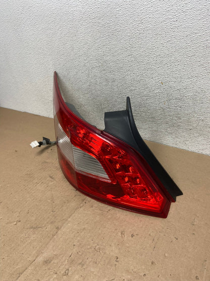 2009 2010 2011 Nissan Maxima Left Driver Lh Side Tail light AG4760 LK1