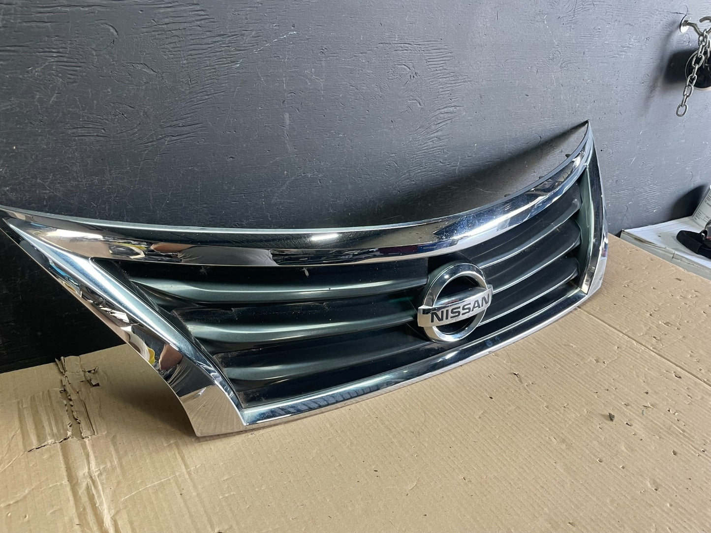 2013 to 2015 Nissan Altima Front Upper Grill Grille Sedan Aftermarket AE3606 DG2