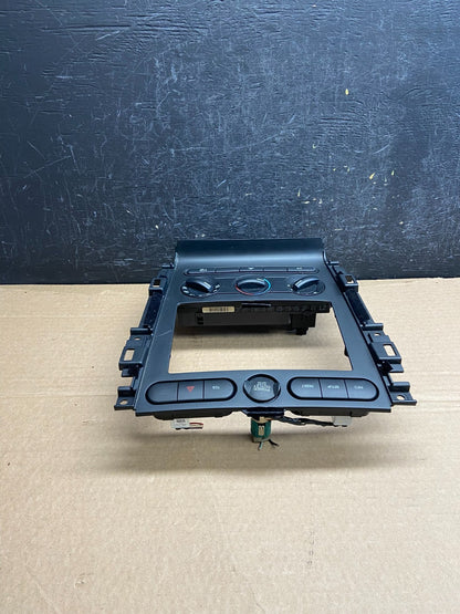 2005 to 2009 Ford Mustang Heater Climate Control Radio Dash Bezel af2425 DG3