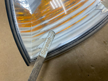 2001 to 2003 Toyota Sienna Turn Signal Right Passenger RH Lamp OEM V5156 DW4