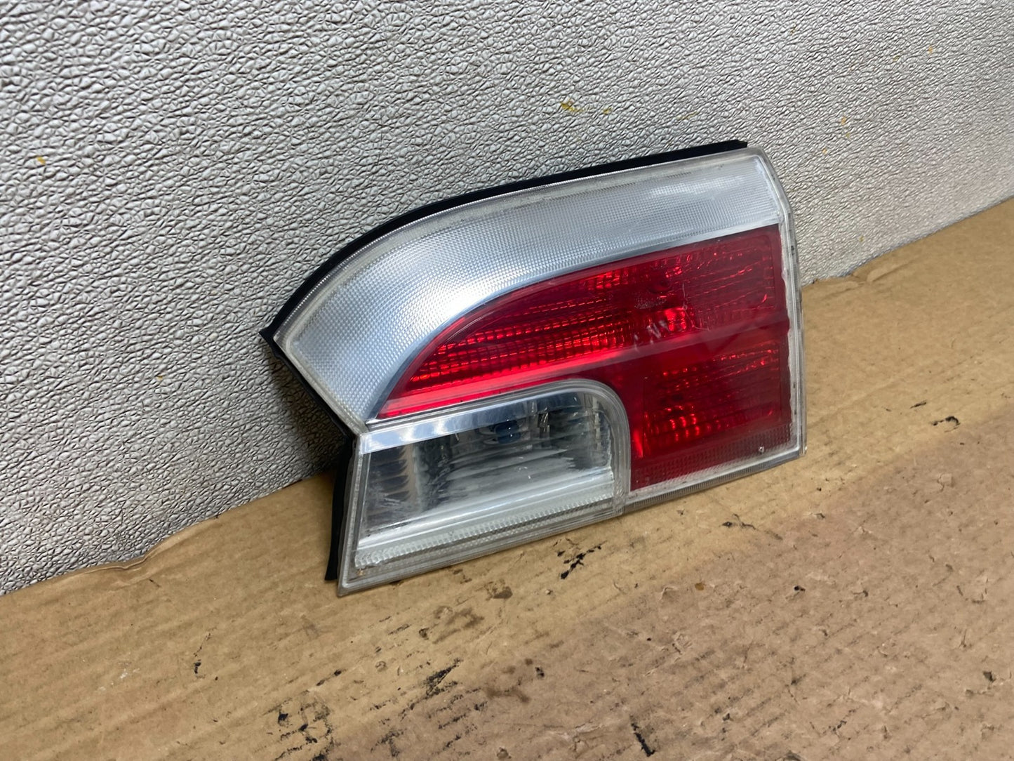 2013 to 2017 GMC Terrain Denali Right Passenger Inner Tail Light OEM ab5232 DG2