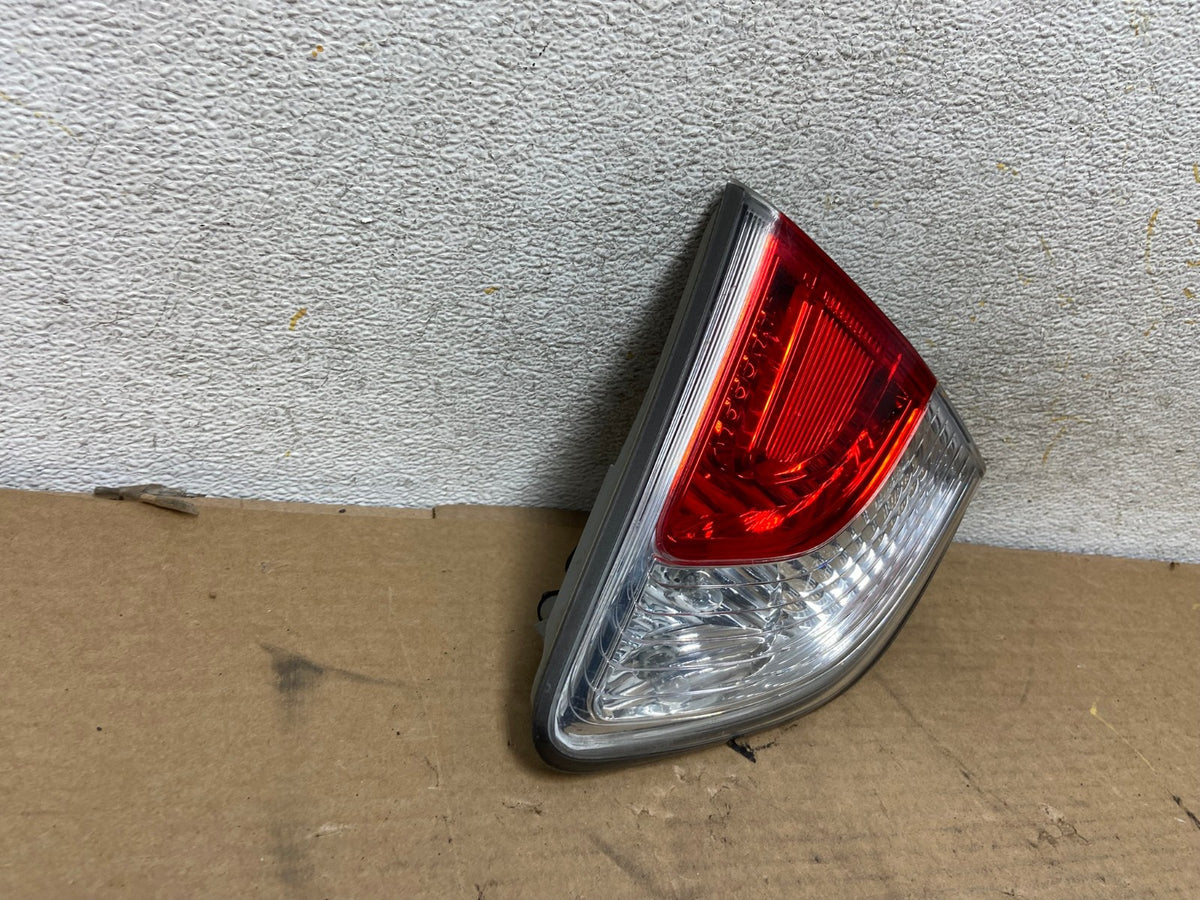 2013 to 2016 Nissan Pathfinder Right Passenger Inner Tail light AH4335 LK1