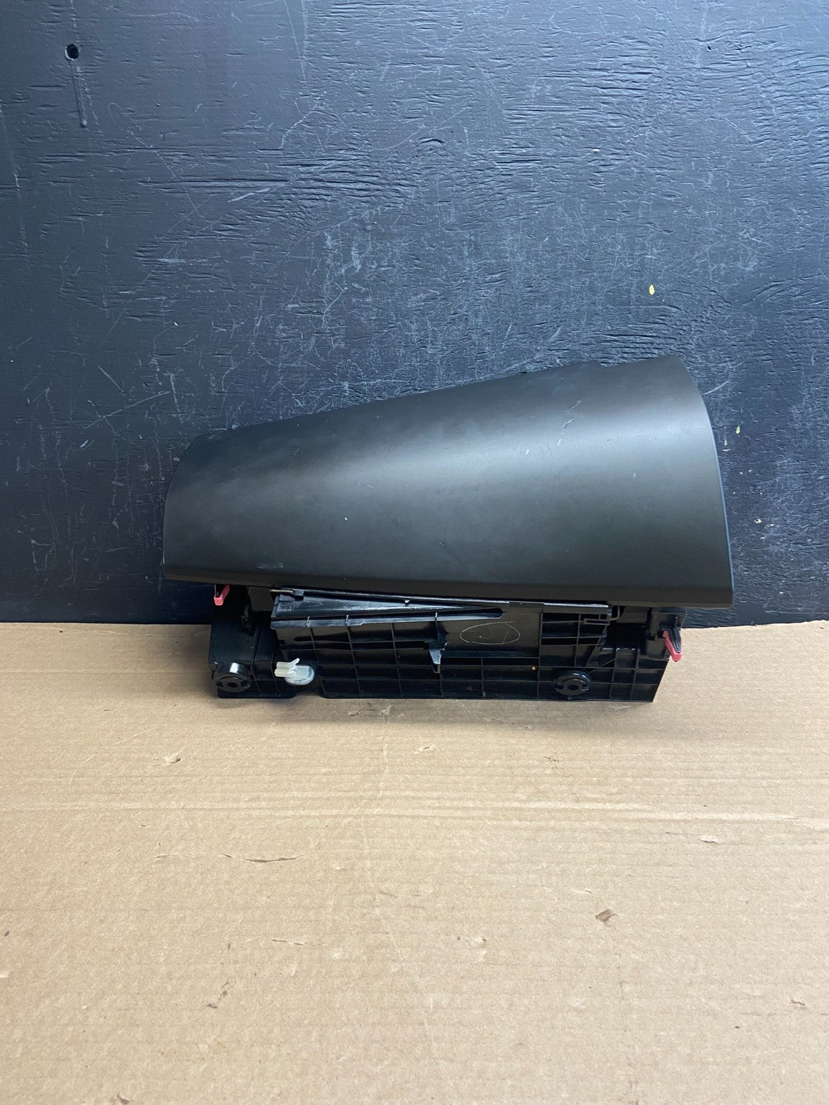 2004 to 2009 Toyota Prius Glove Box Storage Compartment 55531-47050 AF24570