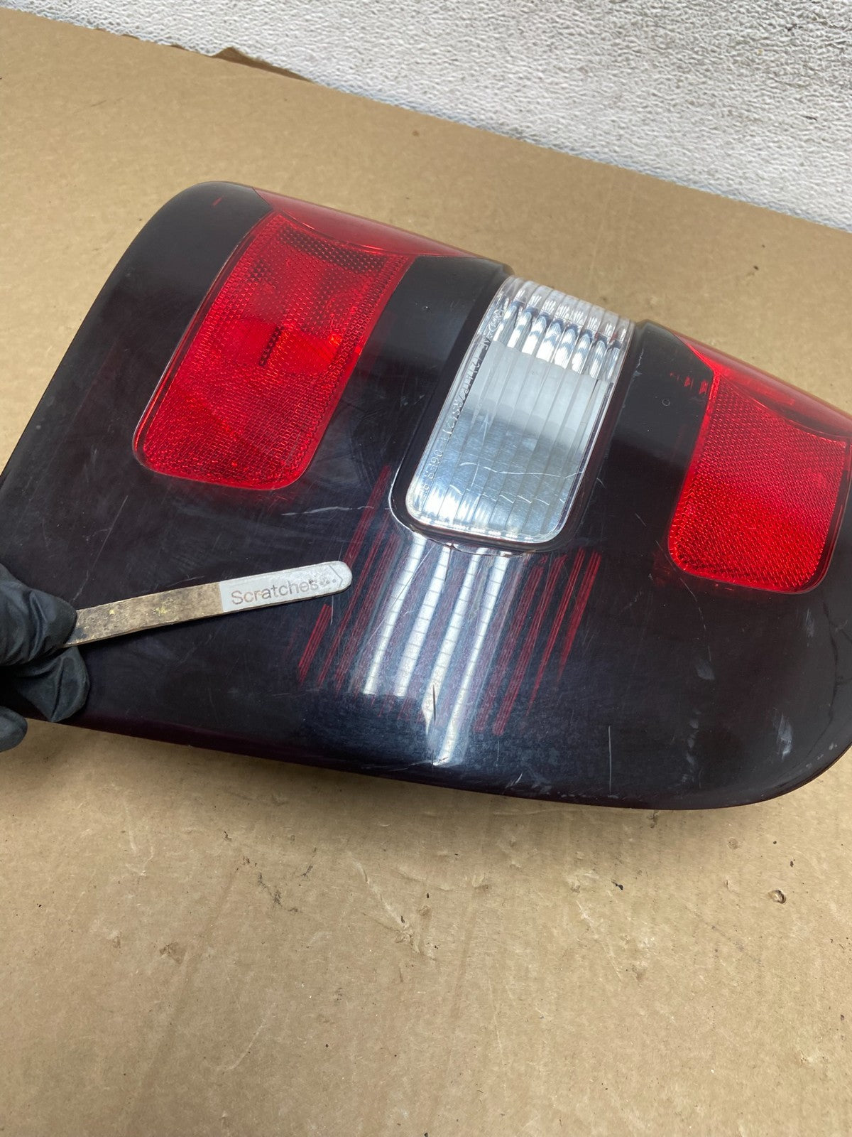 2006 to 2010 Ford Explorer Right Passenger Side Tail light AF7334 DW3