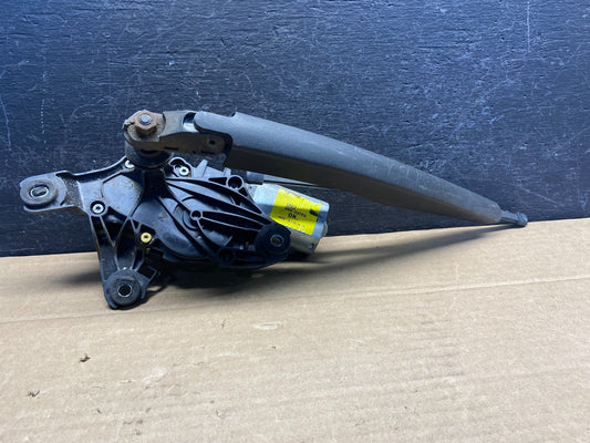 2011 to 2019 Ford Explorer Rear Windshield Wiper Motor AE8214 DG0