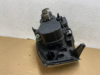 2004 to 2009 Cadillac SRX Right RH Side Xenon Headlight AG9326 DW5