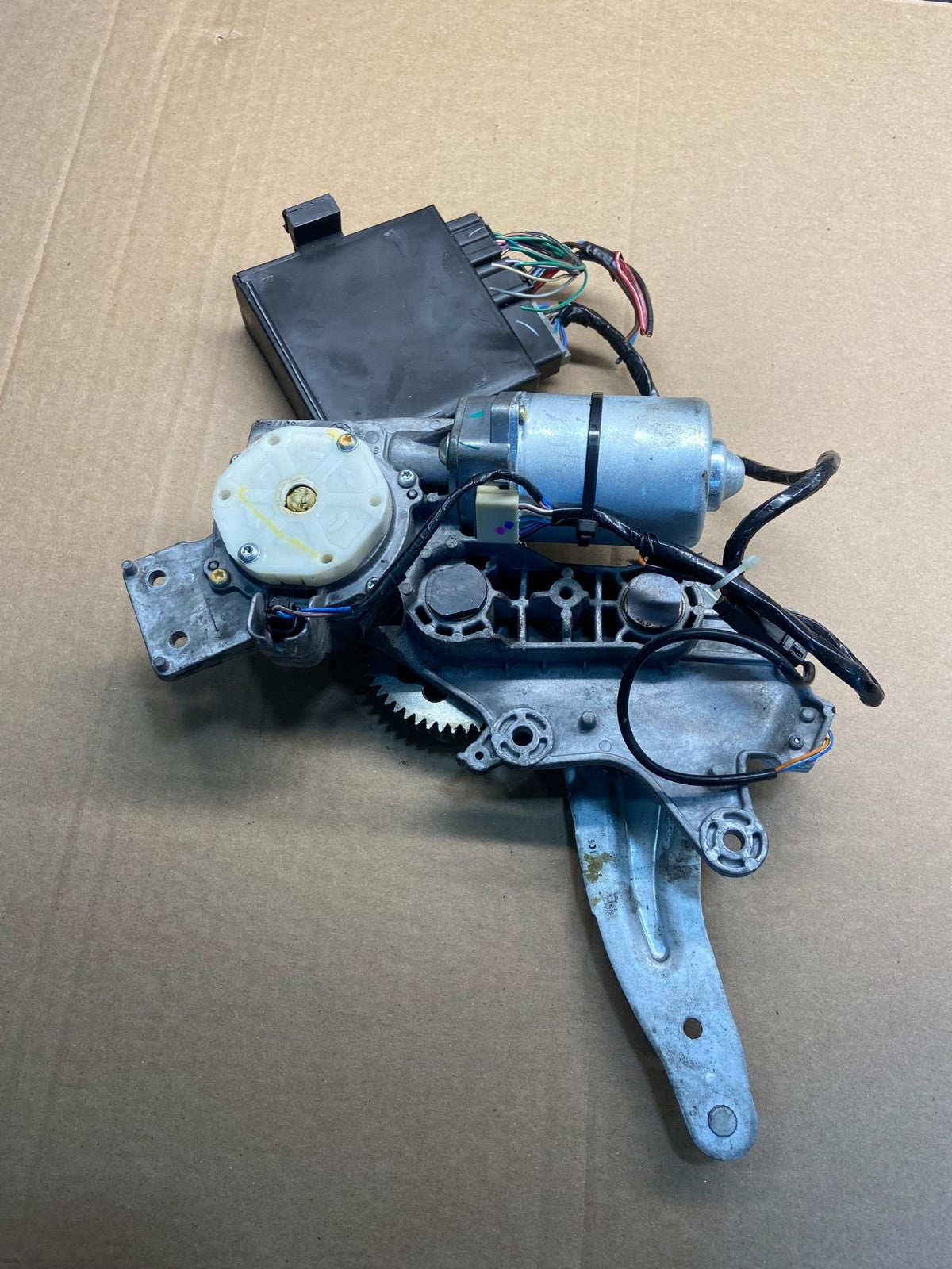 2008-2017 GMC Acadia Enclave Tailgate Back Door Rear Wiper Motor Wiper af9360 DG0