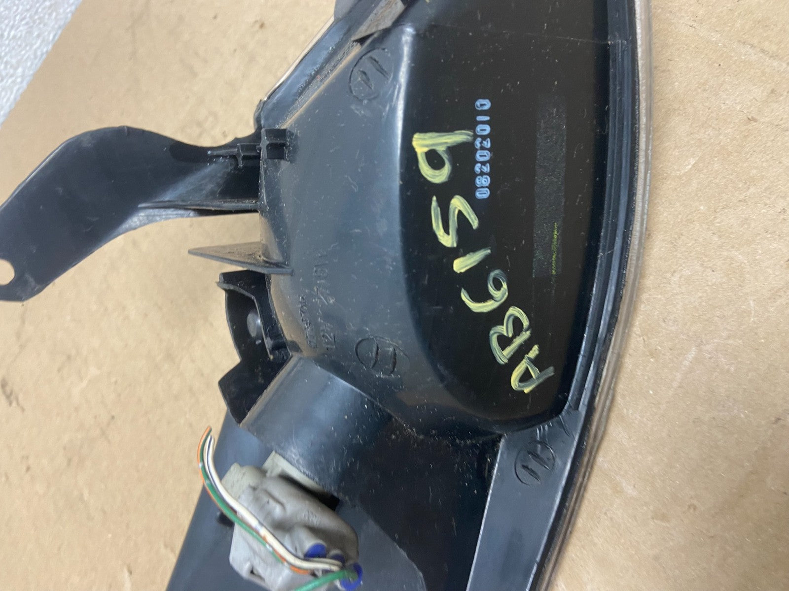 1997 1998 1999 Toyota Camry Left Driver LH Turn Signal AB6159 DW6