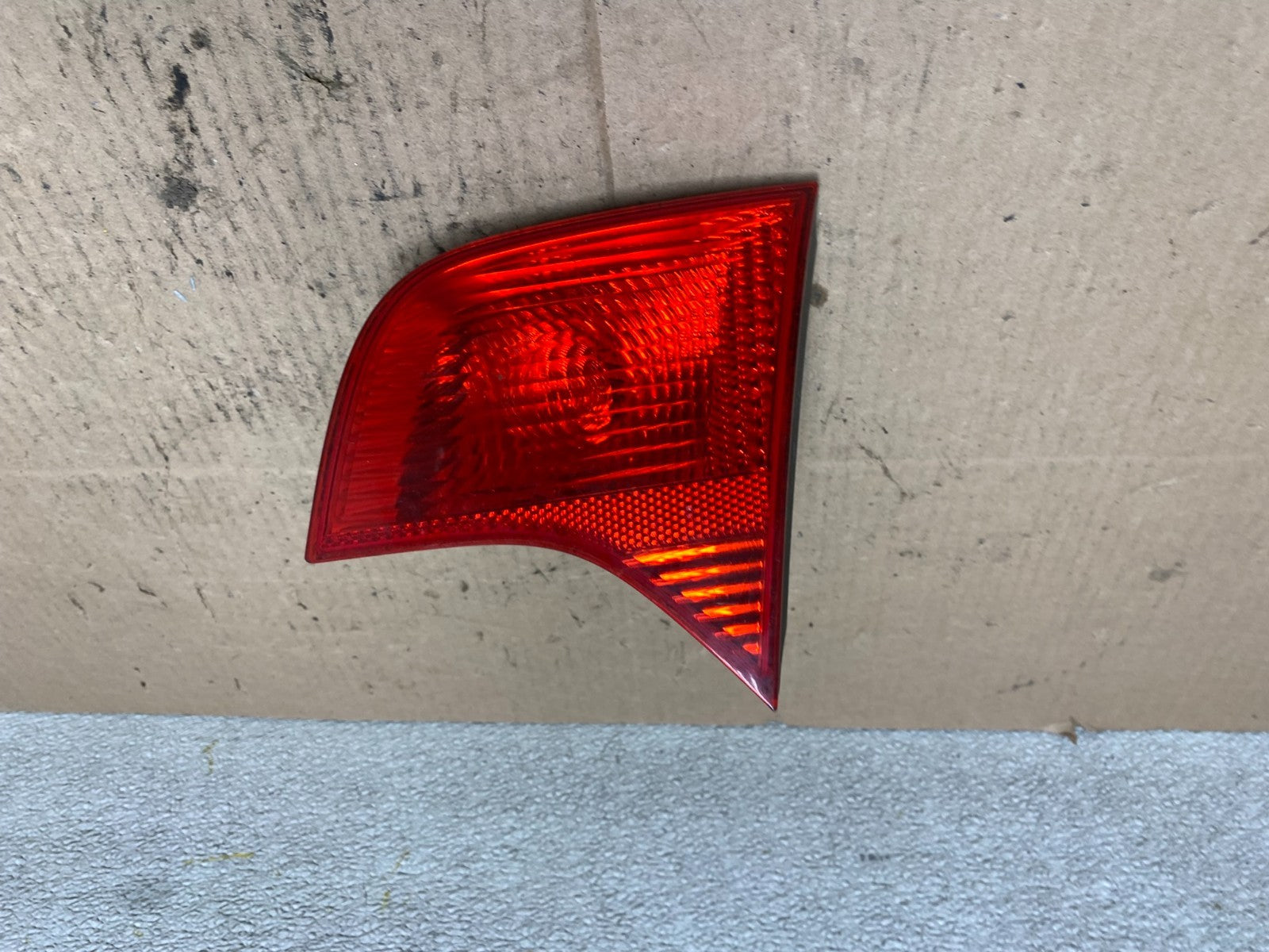 2004-2008 Audi A4 Sedan Right Passenger RH Side Inner Tail Light OEM W0875 DW0