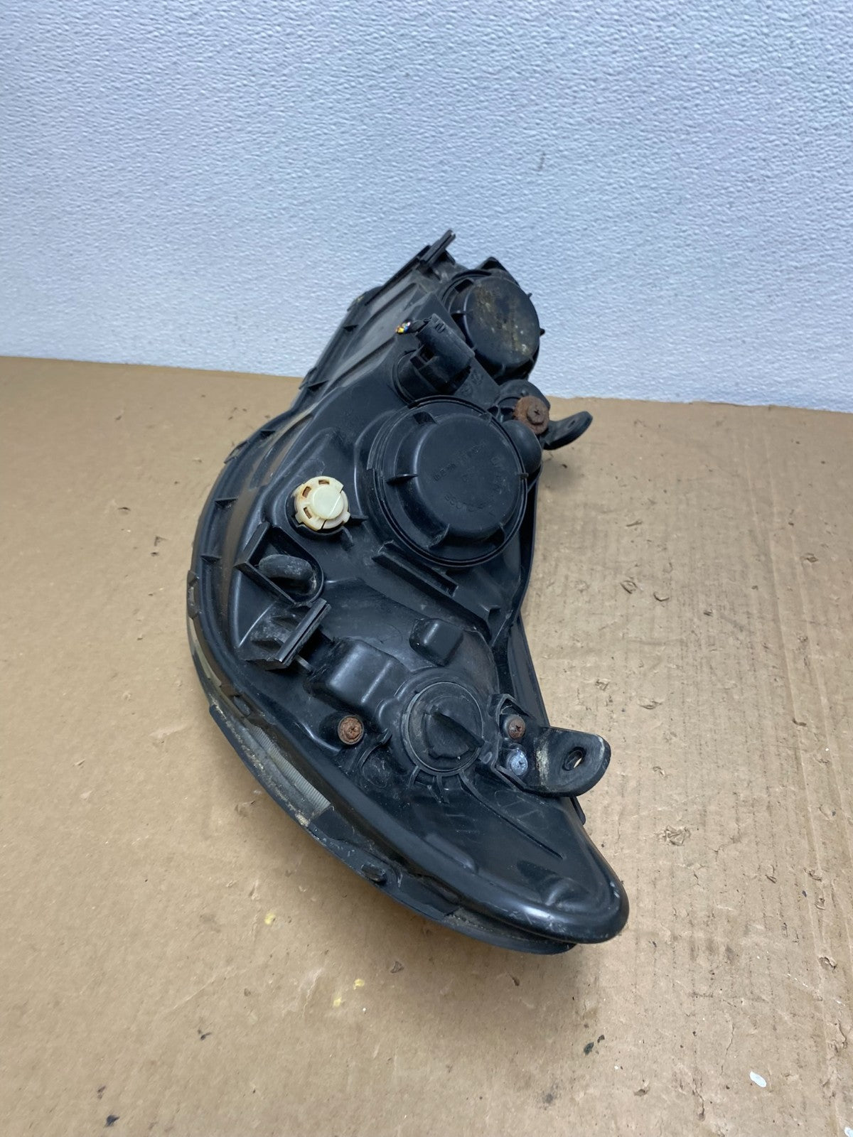 2007 2008 2009 2010 Hyundai Elantra Right Passenger Side Headlight AB6677 DW5