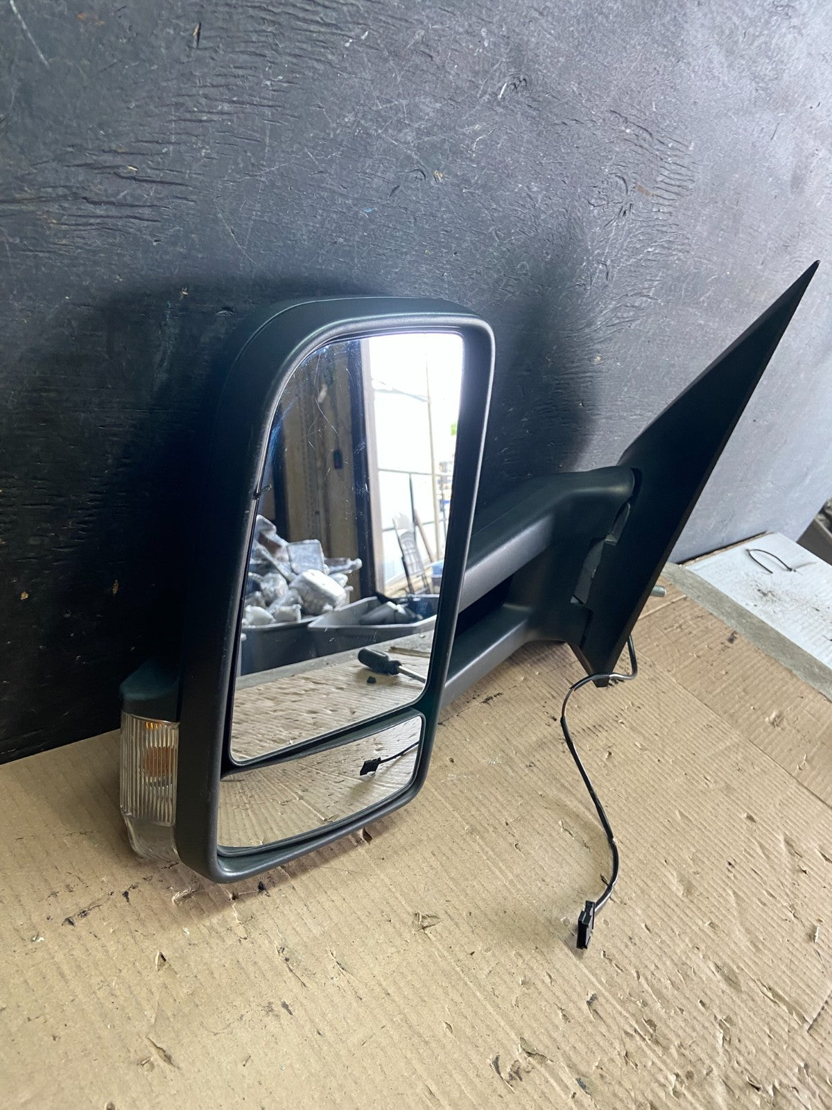 2007 to 2018 Mercedes-Benz Sprinter Left Driver Side View Door Mirror Q3172 DG10