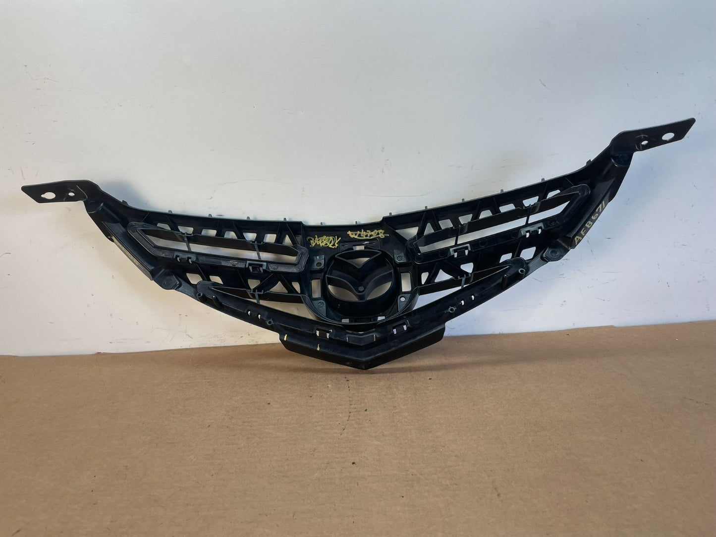 2007 2008 2009 Mazda 3 Front Upper Grill Grille Insert AF8671 DG3