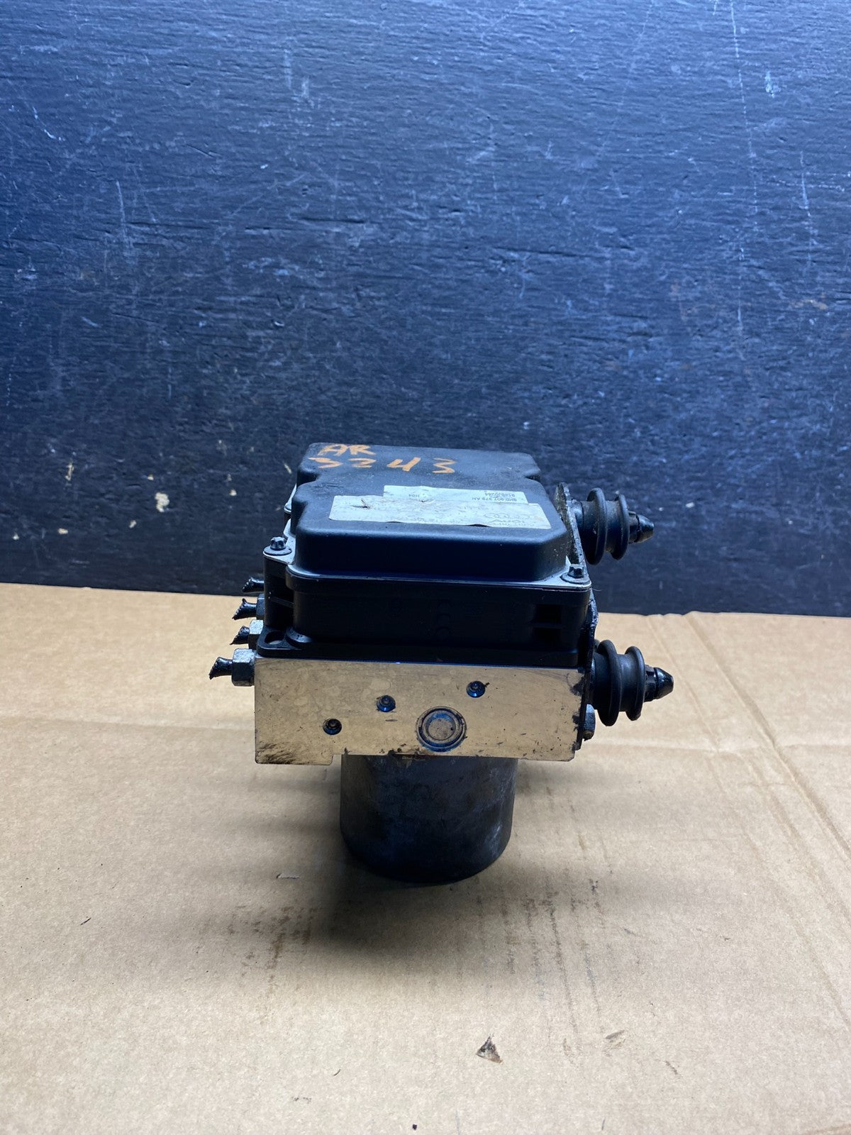 2010 to 2012 Audi A4 ABS Anti-Lock Brake Pump 8K061451 AI9981 DW1