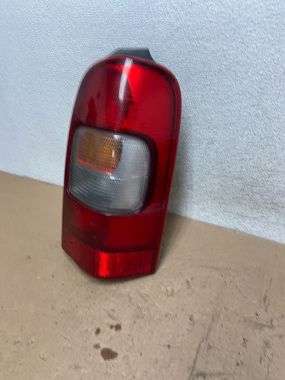 1997 - 2005 Pontiac Montana / Venture Right Passenger Tail Light AG5589 DW0