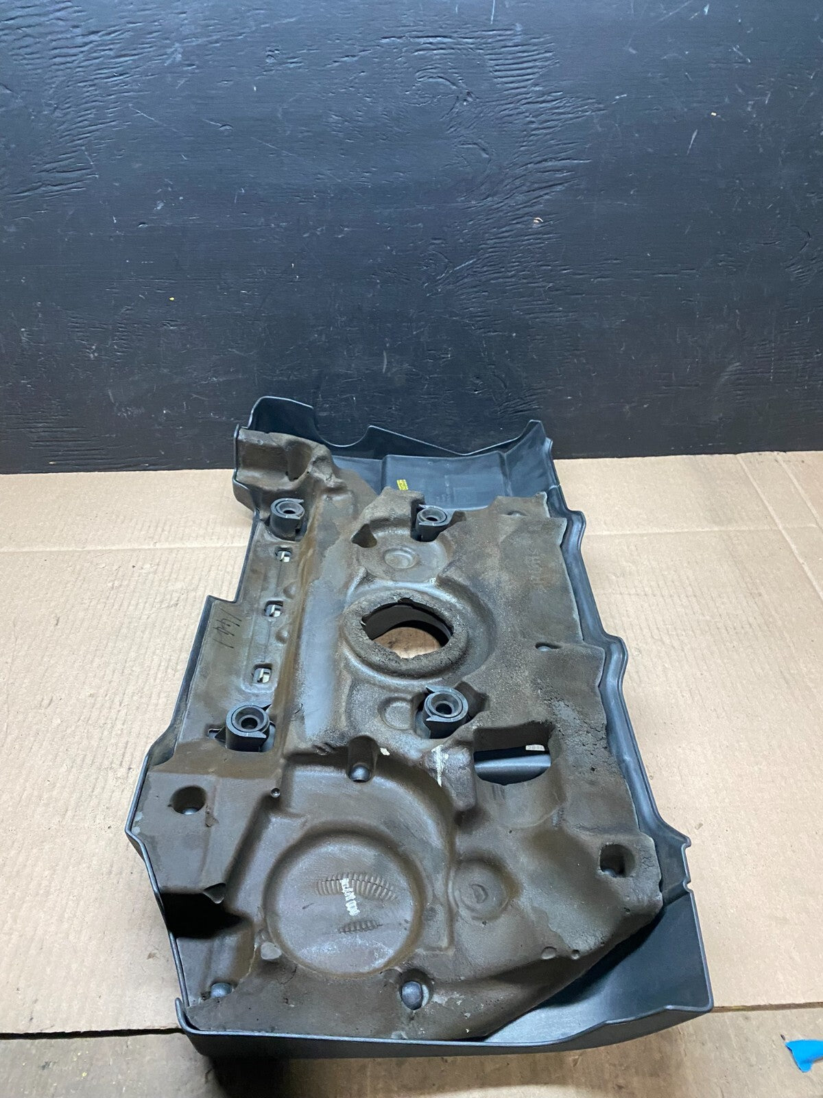 2005 to 2011 Volvo S80 3.2L Upper Top Engine Motor Dust Cover Oem F3535 DG16