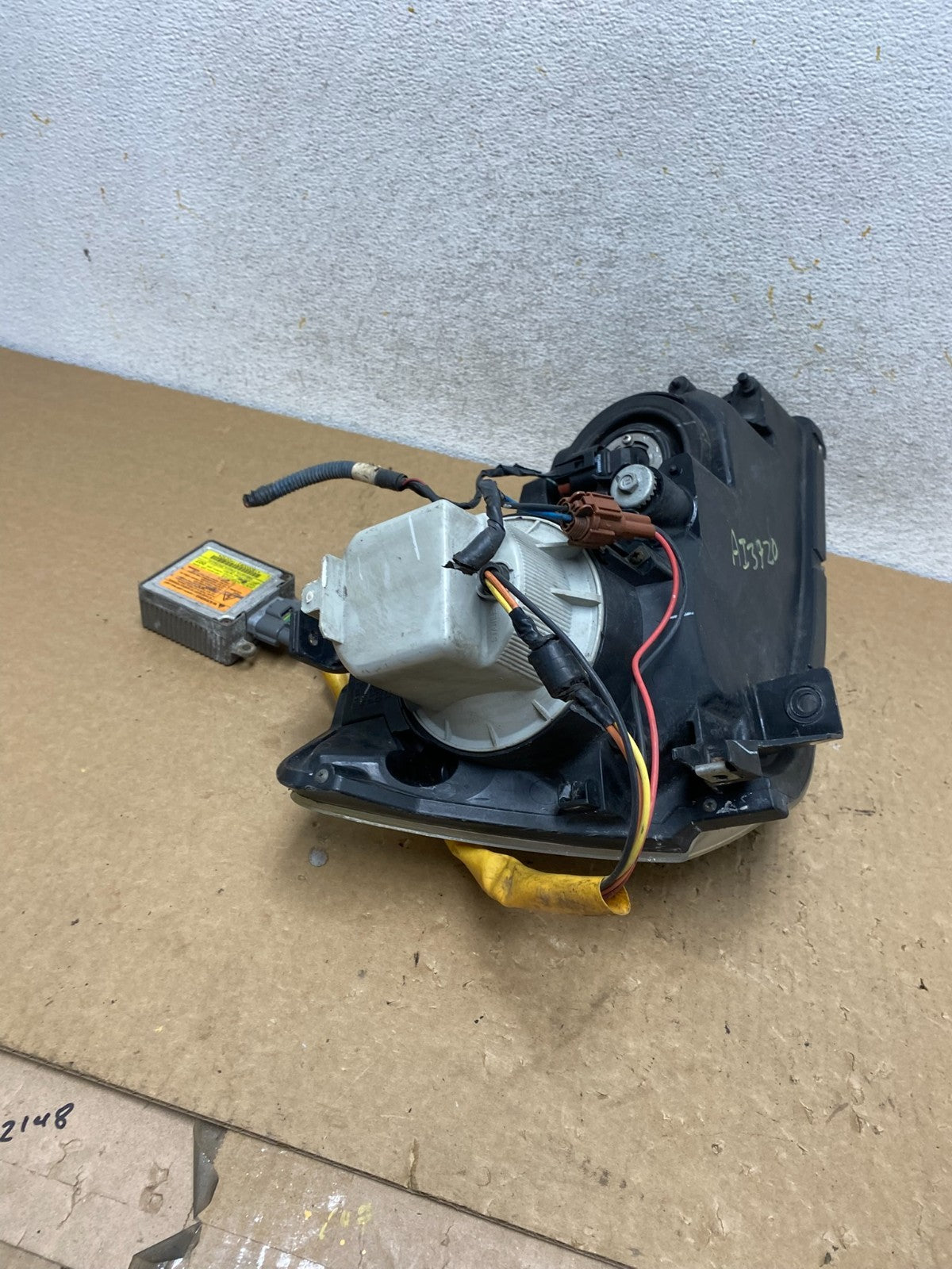 2002 to 2004 Nissan Altima Left Driver LH Side Halogen Headlight AI3720 DW9