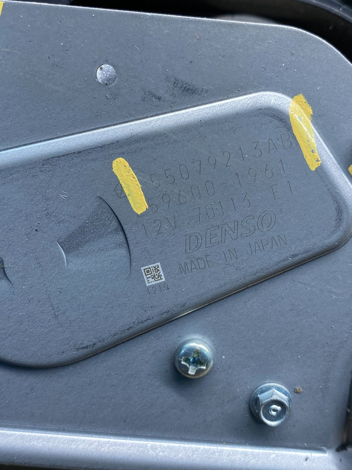 2011-2013 Jeep Grand Cherokee Tailgate Back Door Rear Wiper Motor Wiper ae82126