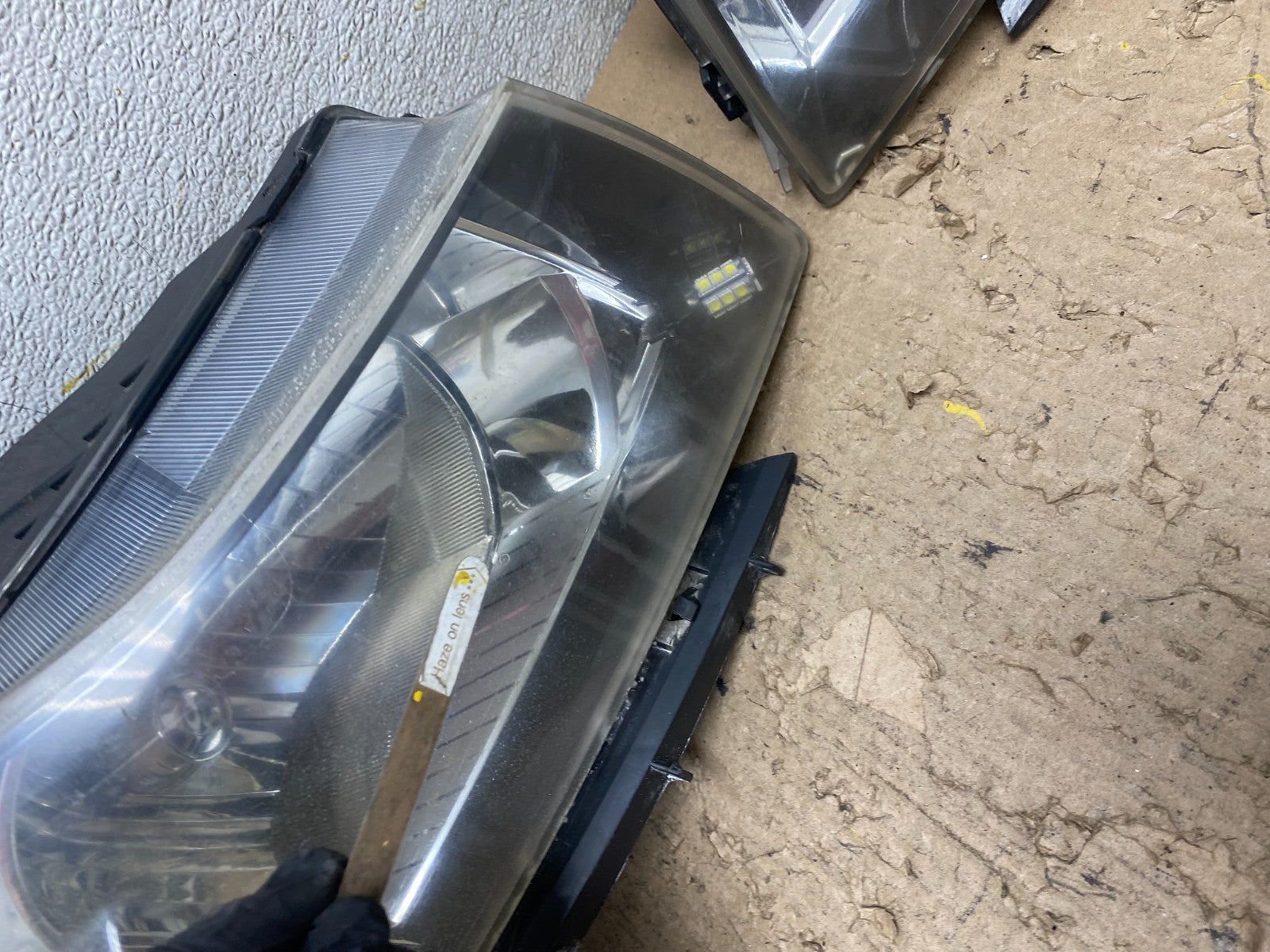 2011 to 2015 Chevrolet Cruze Halogen Left+Right Set Headlights S0047 DW5