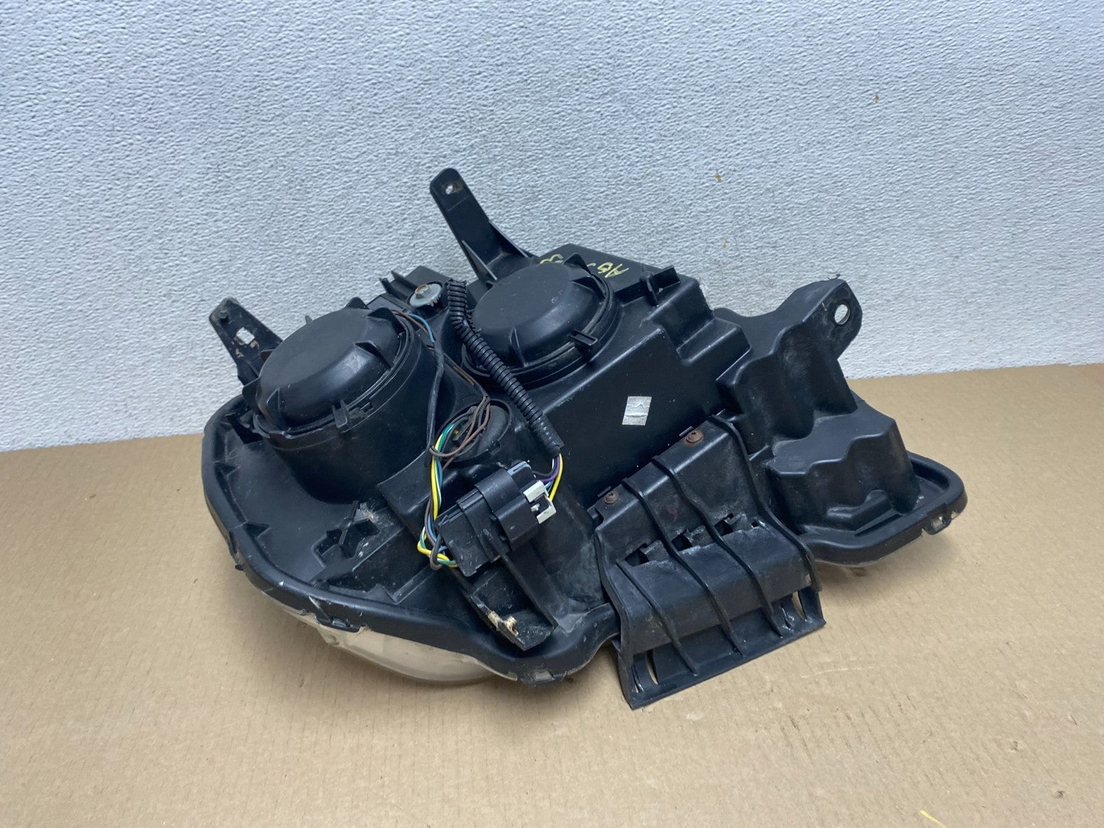 2010 to 2015 GMC Terrain Halogen Left Driver Lh Side Headlight AG5833 DW7