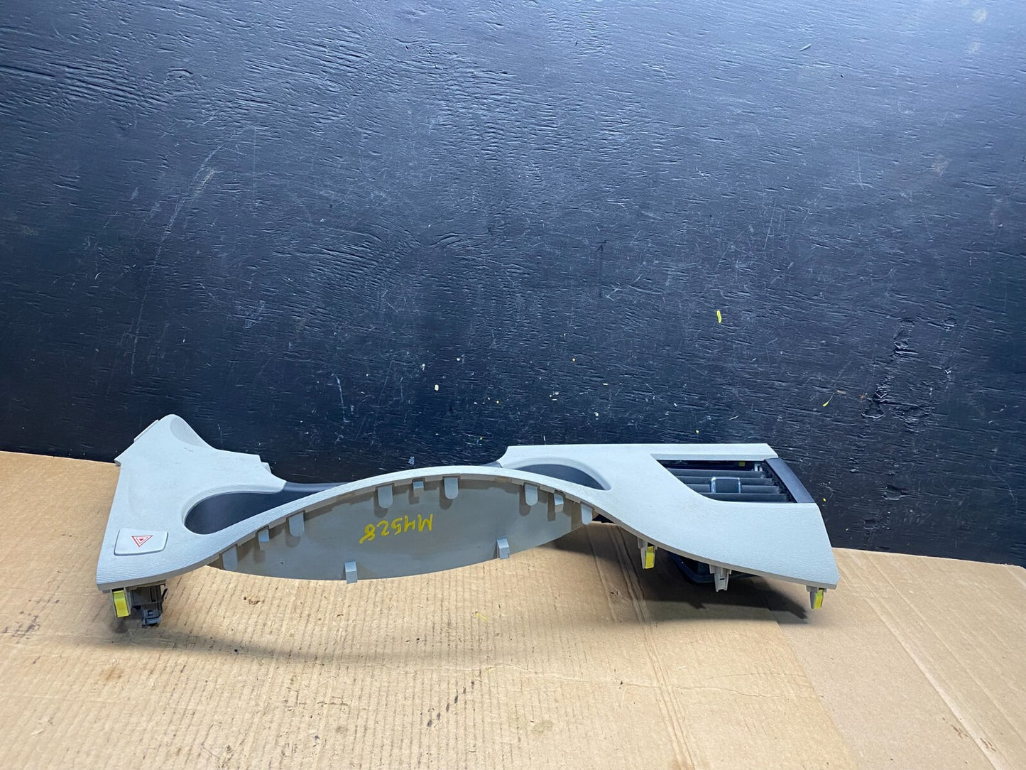 2011 2014 Toyota Sienna Speedometer Cluster Gauge Bezel Trim M4528 DG2