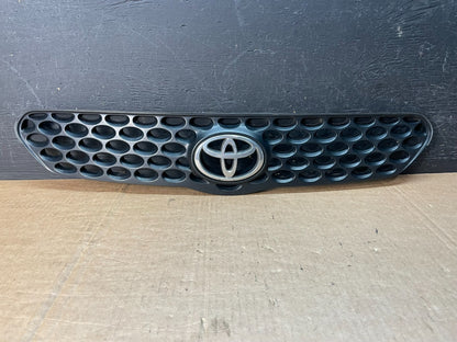 2003 to 2004 Toyota Matrix Front Upper Grill Grille AE8449 DG0