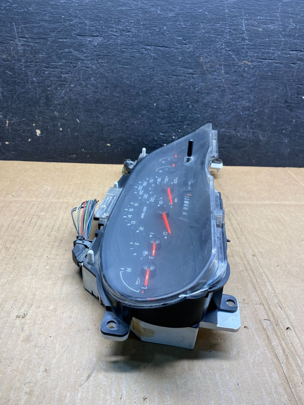 2006 Ford E350 Gauge Speedometer Cluster AI9736 DW1