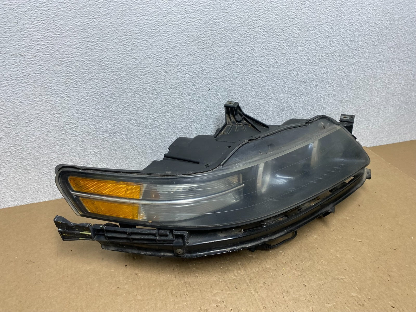 2007 to 2008 Acura TL Type-S Headlight Right Passenger Xenon Hid AC1300 DW2