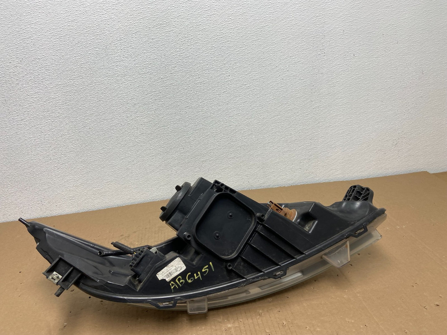 2010 2011 2012 Ford Taurus Left Driver LH Halogen Headlight AB6451 DW7