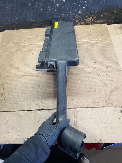 2003 to 2007 Nissan Murano Upper Air Intake Duct V2813 DG3