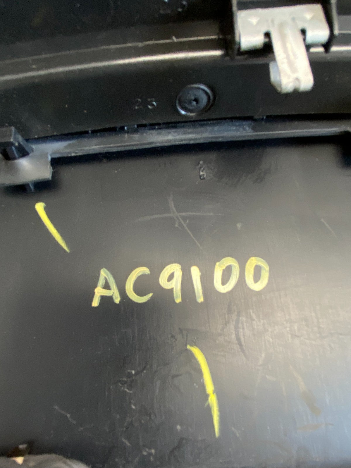 2002 to 2005 Dodge Ram Radio Climate Control Dash Air Vent Bezel Trim AC9100 DG5