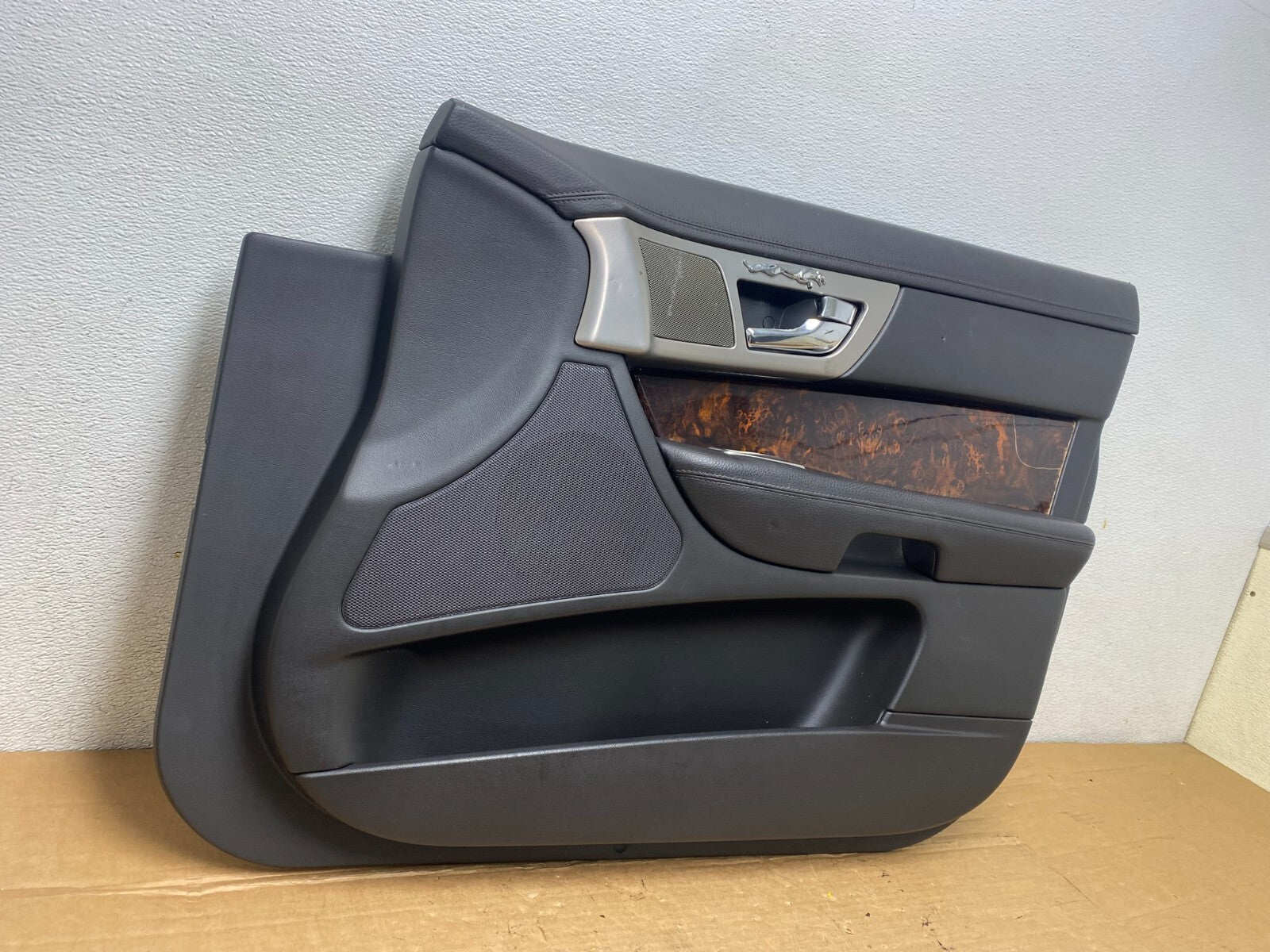2009 to 2015 Jaguar XF OEM Front Right Passenger Interior Door Panel M6908 DG2