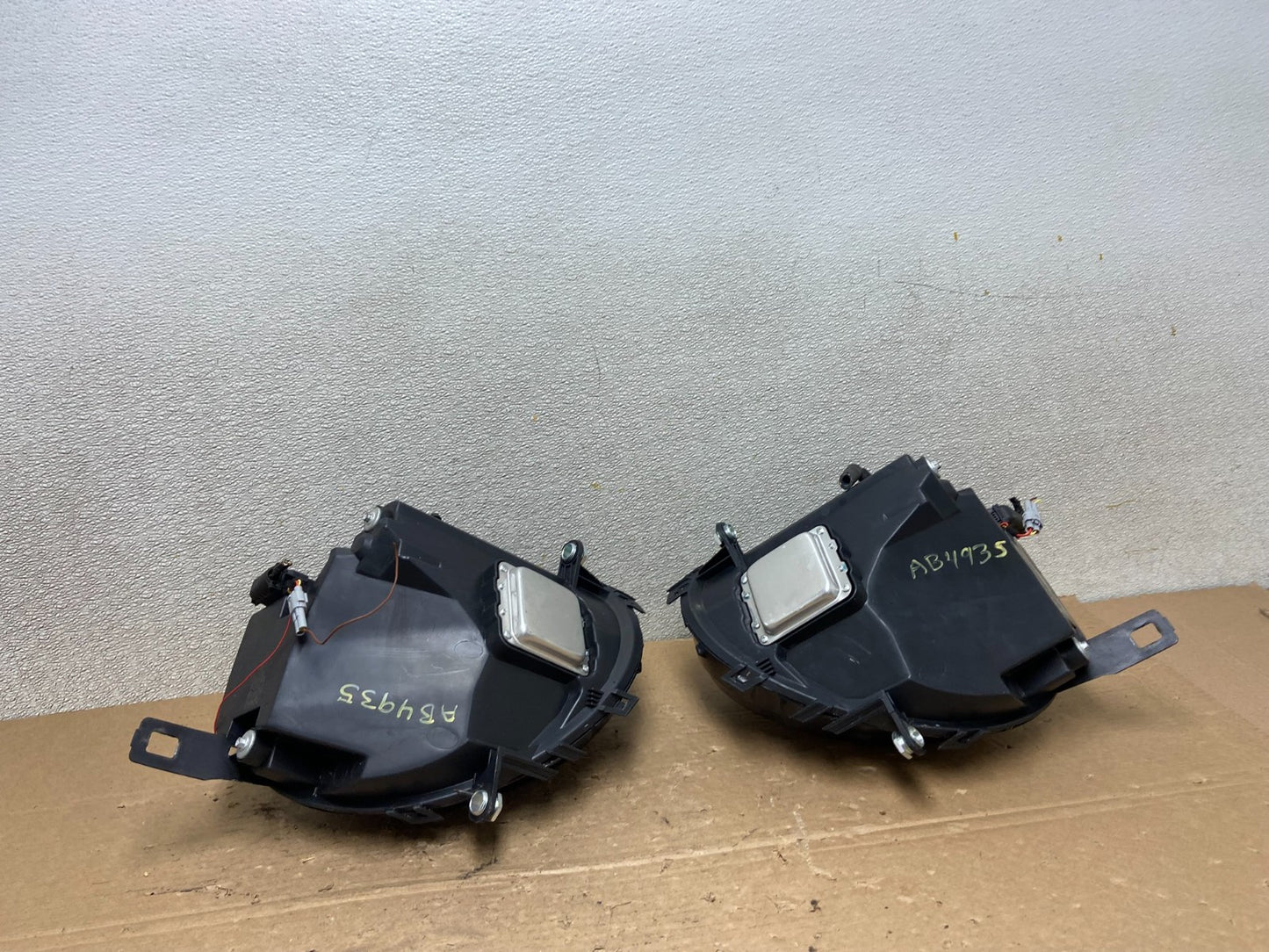 2007 to 2013 Mini Cooper Left+Right Set Xenon LED Black Headlight AB4935  DG6