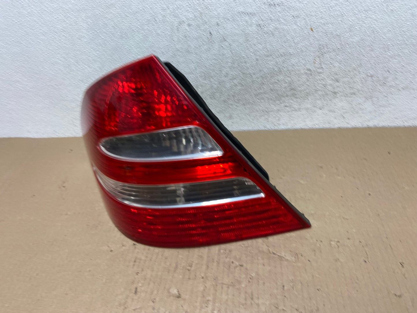 2003-2006 Mercedes E Class Sedan Left Driver LH Side Tail Light AE9664 LK1