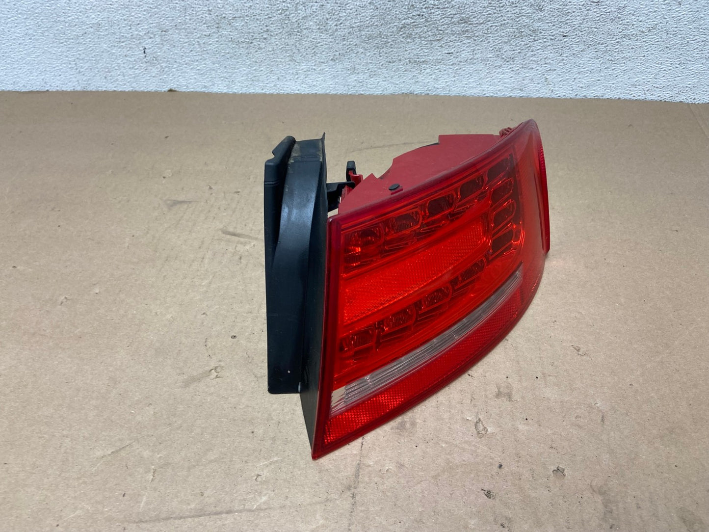 2009 - 2012 Audi A4 Sedan Right Passenger Side LED Lh Tail Light AG4582 LK2