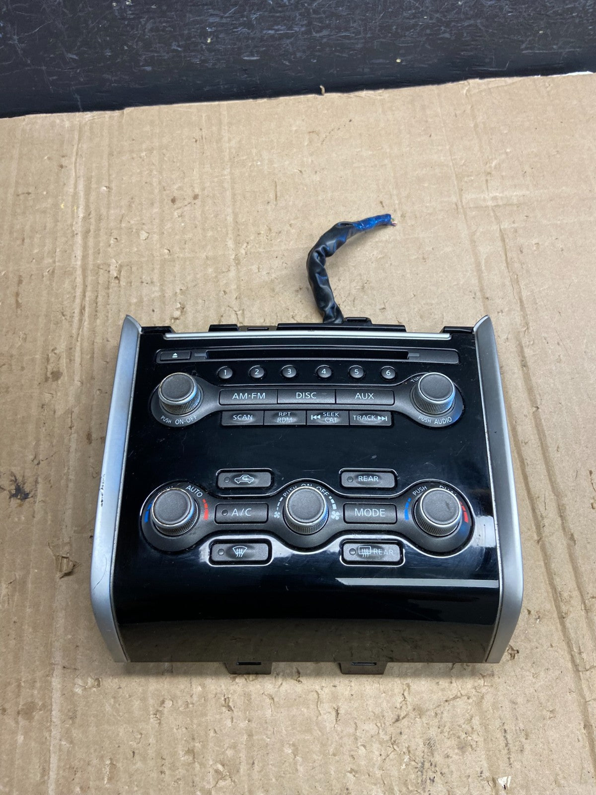 2013 to 2016 Nissan Pathfinder Radio Temperature Climate Control AE1951 DG0