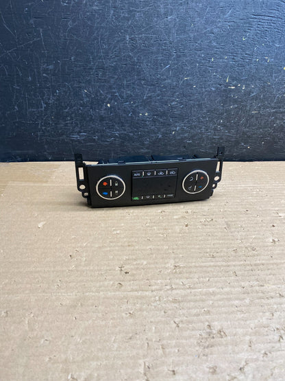 2007-2011 GMC Yukon Tahoe Automatic Climate Temperature Temp Control AG6236 DG0