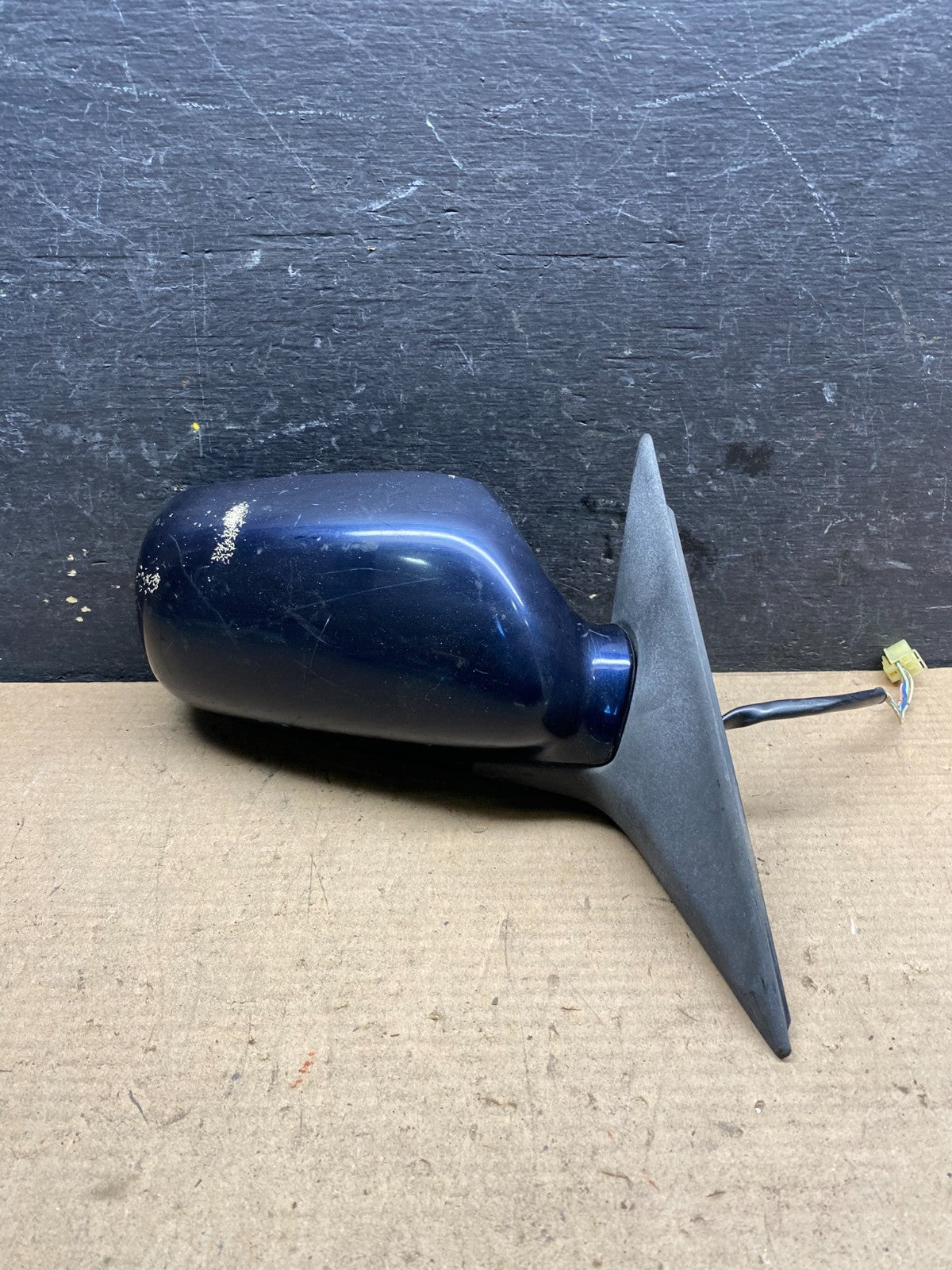 2000 to 2004 Subaru Legacy Right Passenger RH Door Mirror Oem Q6055 DG0