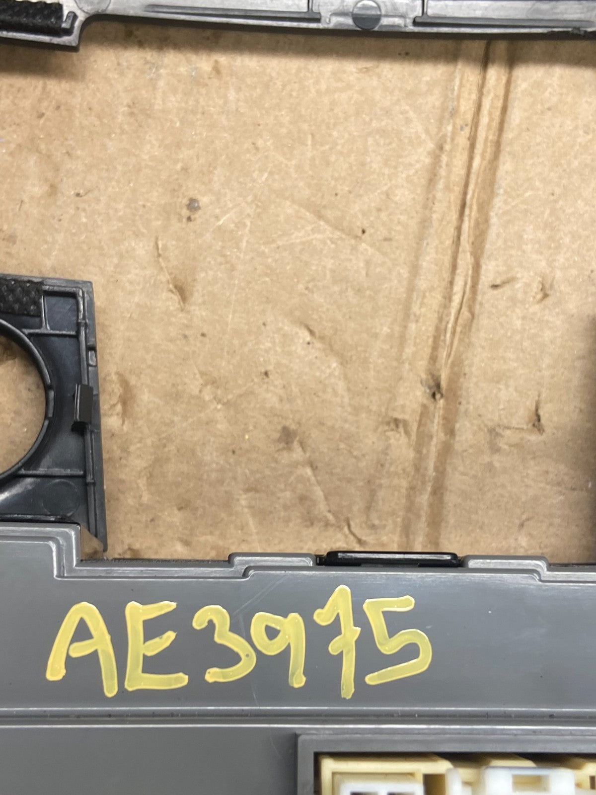 2011 - 2014 Hyundai Sonata Center Radio Climate Control Air Vent Bezel AE3975 DG6