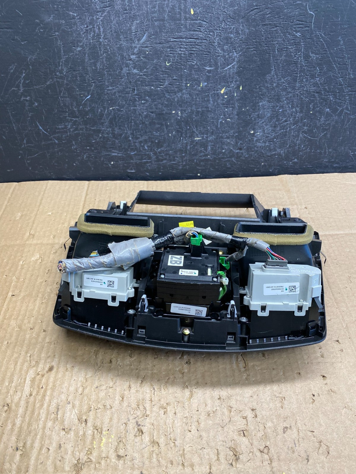 2007 to 2009 Acura RDX GPS RADIO Audio Control Trim Dash w/ Vents AD1925 DG4