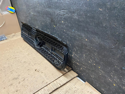2004 2005 Toyota RAV4 Front Upper Grill Grille DG1 Oem W6157 DG4