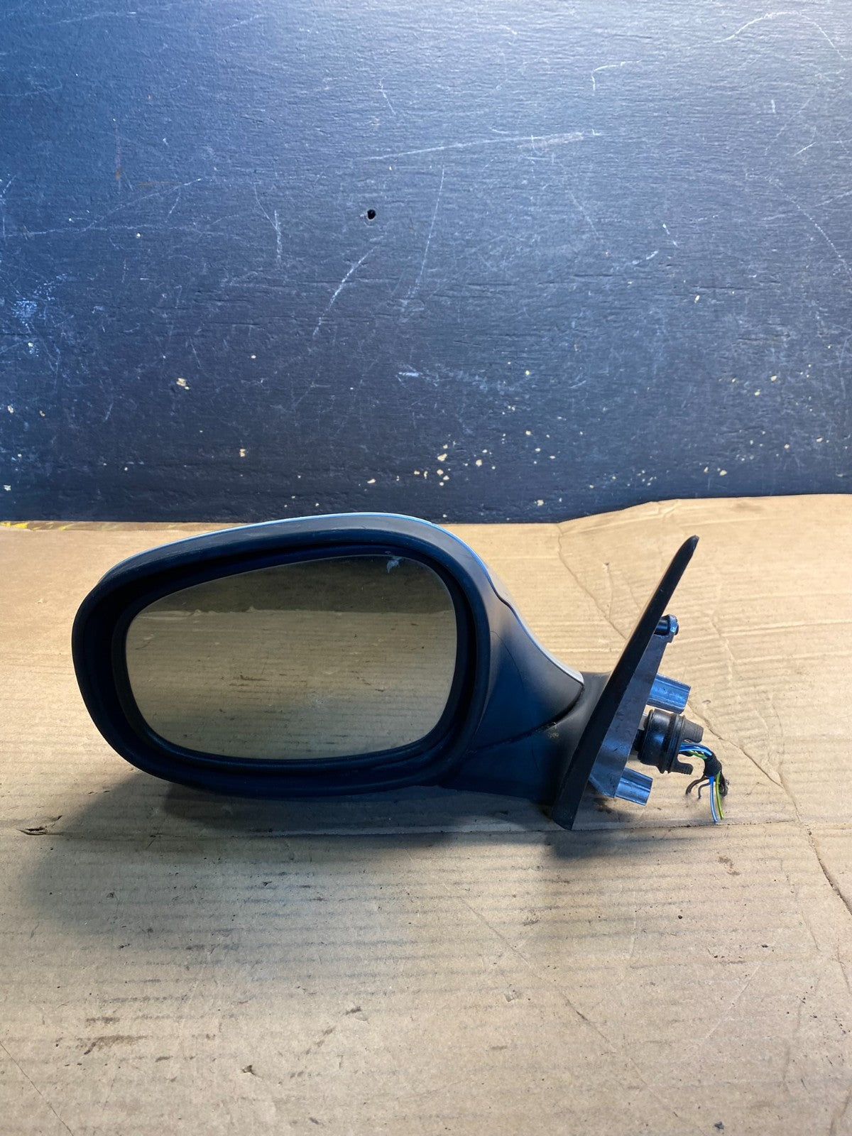 2009 to 2011 BMW 328i 335i Left Driver Lh Side View Door Mirror OEM AA5624 MS9