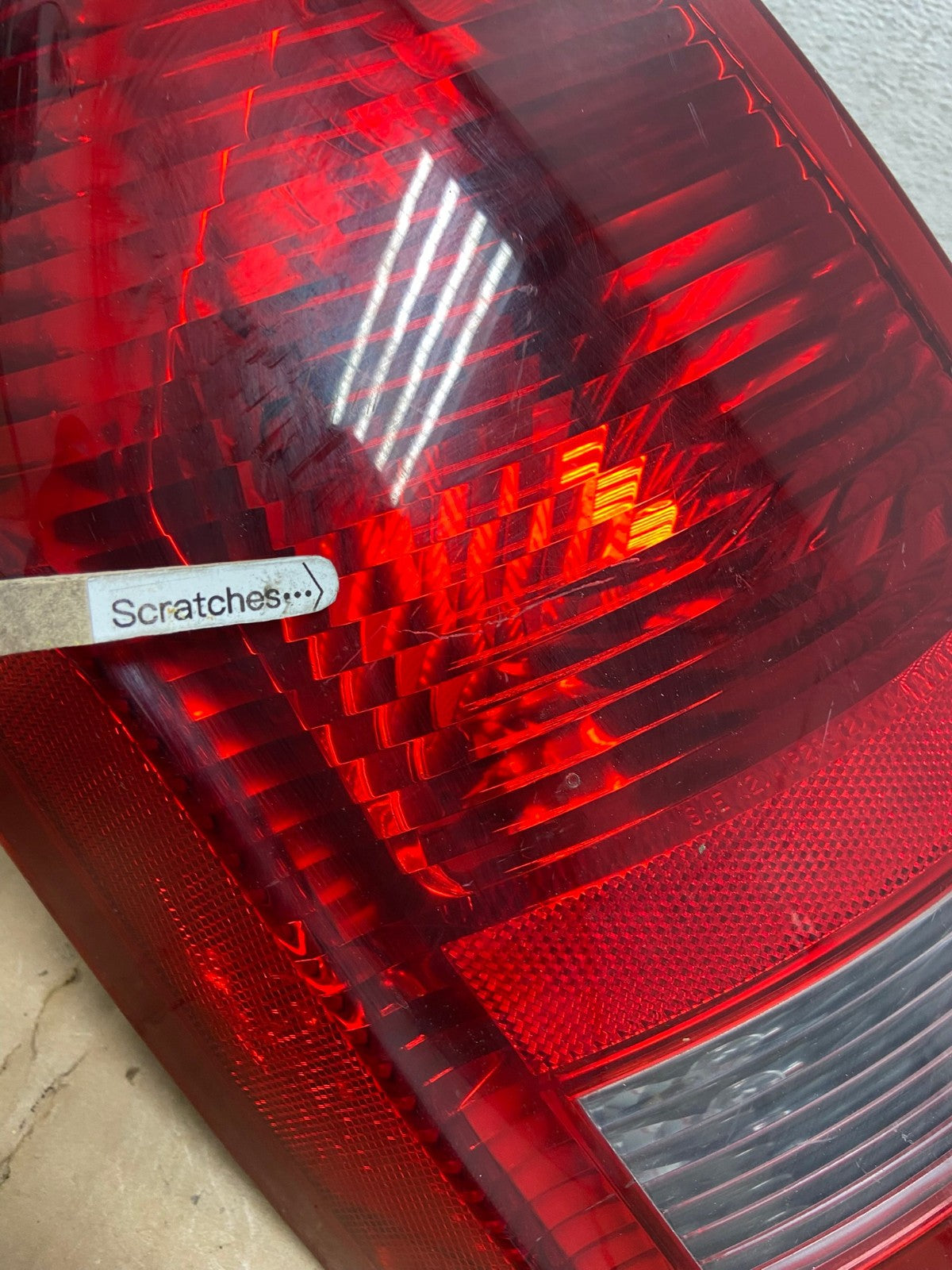 2005 - 2007 Chrysler 300 Left Driver Lh Side Tail Light AD1445 LK3
