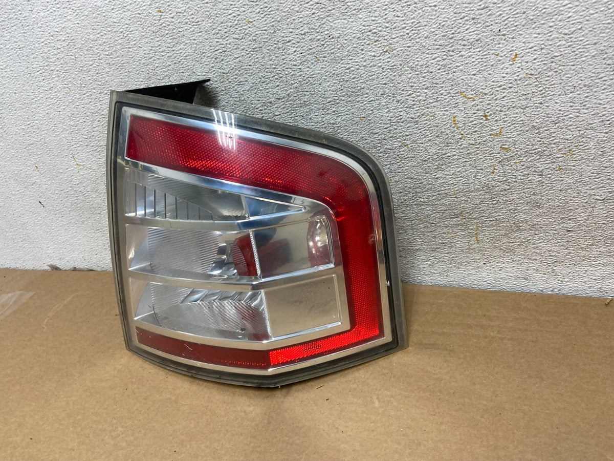 2007 to 2010 Ford Edge Tail light Right Passenger Rh Side AH4408 DW2