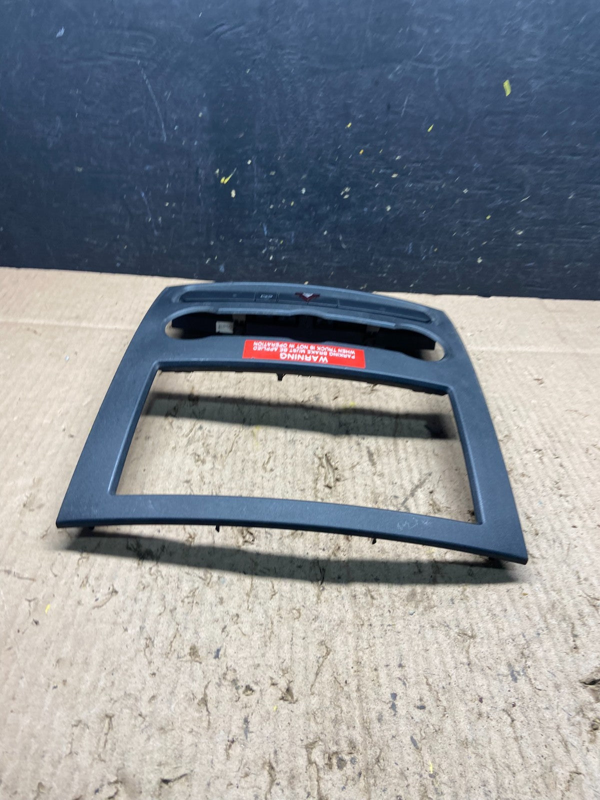 2007-2018 Mercedes Dodge Sprinter Center Console Radio Instrument Panel Q1124 DG3