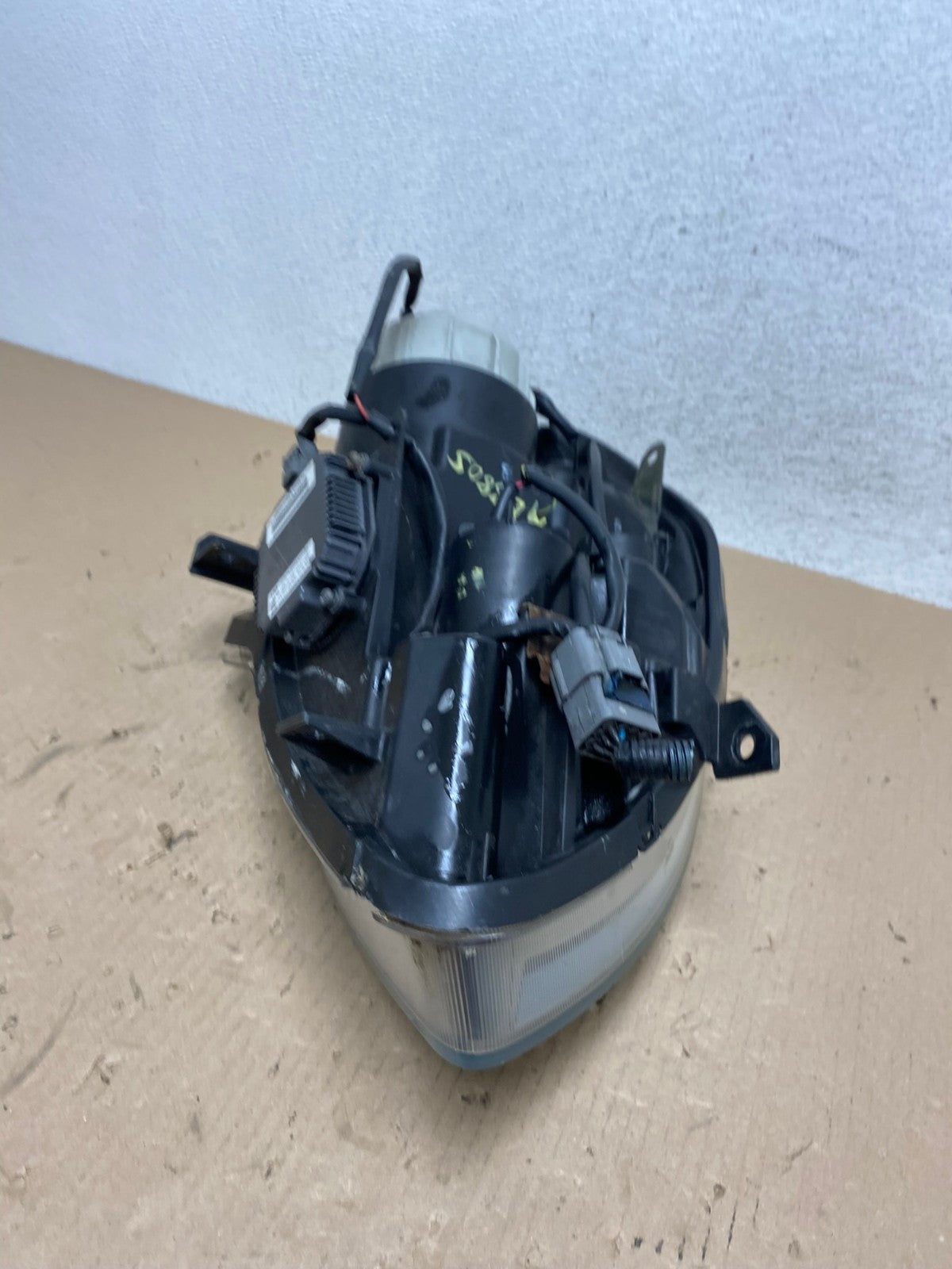 2004 to 2006 Nissan Maxima Left Driver Side Headlight Hid Xenon AE8805 LK5